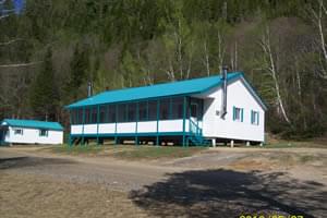 Grand chalets pouvant accueillir 20 personnes