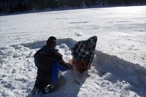 Fabrication de blocs de glace pour alimenter la glacière